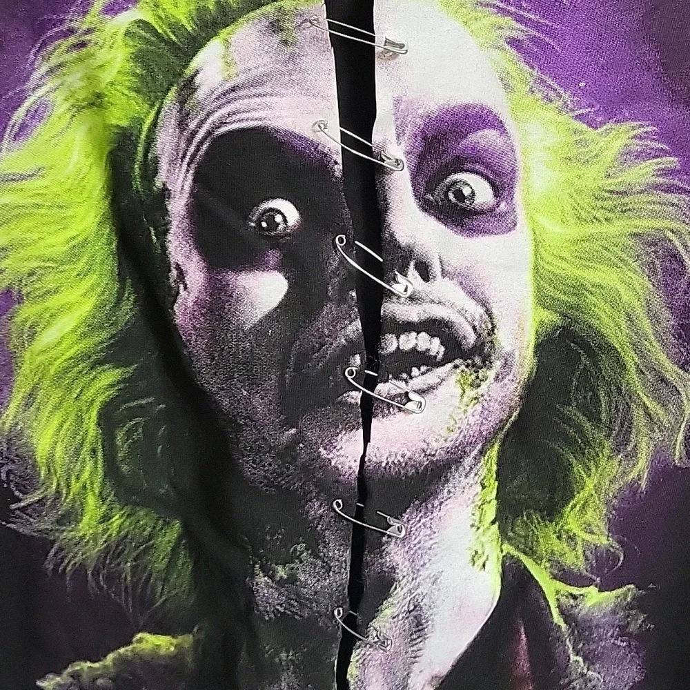 DIY Safety Pin Cropped Beetlejuice Graphic Tee, XL Oversized - Picture 5 of 5